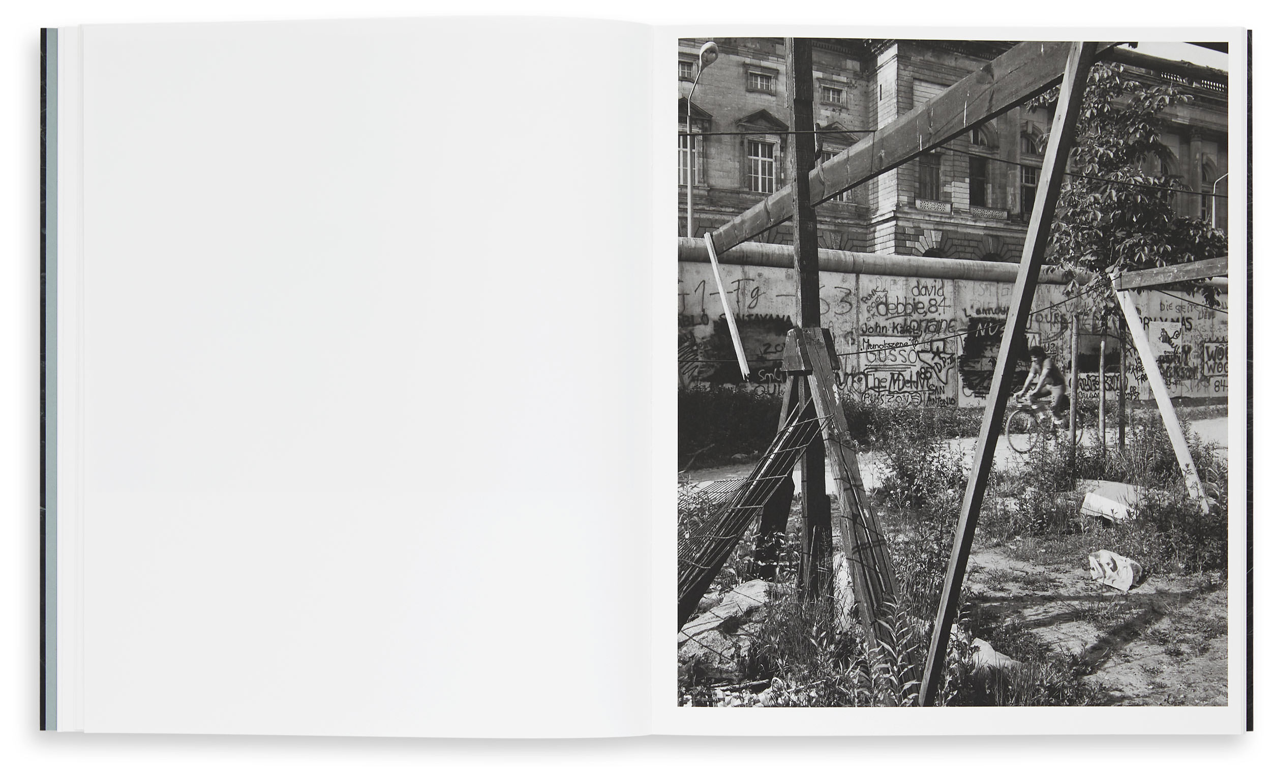 The “Topography of Terror” Site as Reflected in Contemporary Photography